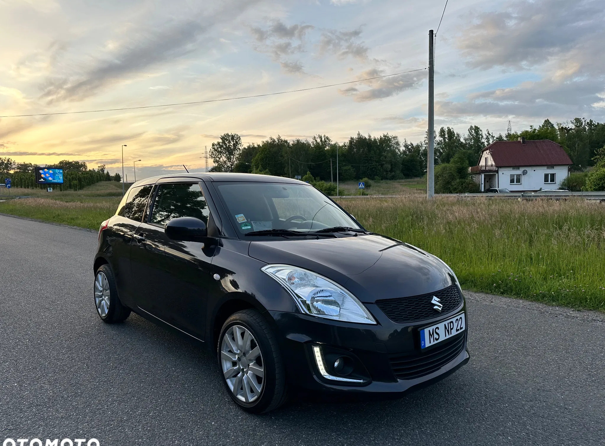 śląskie Suzuki Swift cena 25999 przebieg: 143000, rok produkcji 2014 z Czaplinek